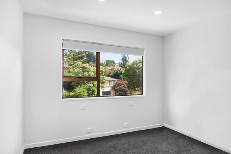 Photo of property in 3 Oak Avenue, Paremata, Porirua, 5024