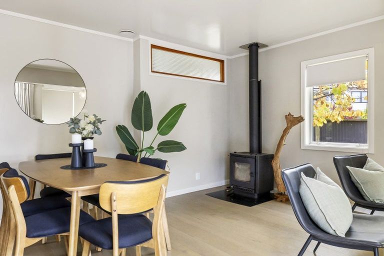 Photo of property in 9 Kowhai Road, Rainbow Point, Taupo, 3330