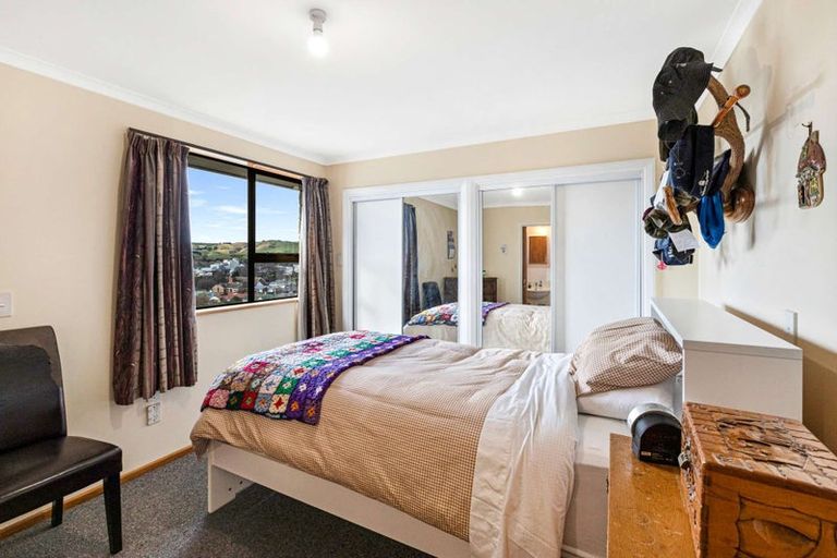 Photo of property in 12 Park Street, Gore, 9710