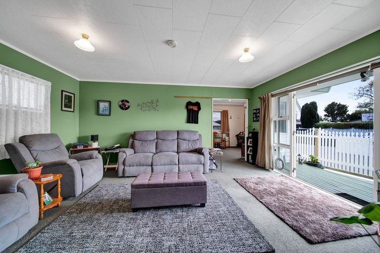 Photo of property in 57 Murray Avenue, Hawera, 4610