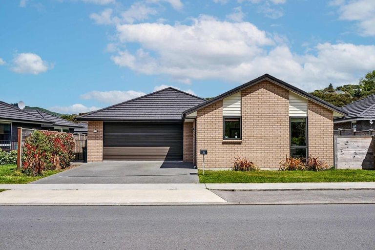 Photo of property in 26 Tradewinds Drive, Whitby, Porirua, 5024