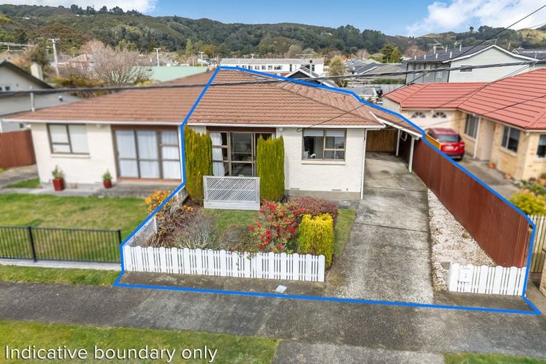 Photo of property in 48f2- Kowhai Avenue, Ebdentown, Upper Hutt, 5018