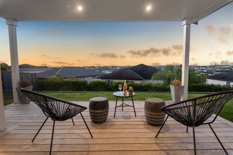 Photo of property in 60 Wainui Road, Silverdale, 0932