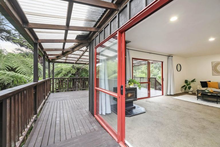 Photo of property in 15a Katrina Place, Massey, Auckland, 0614