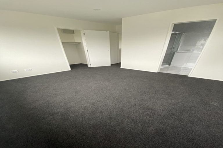 Photo of property in 22e Tui Crescent, Manurewa, Auckland, 2102