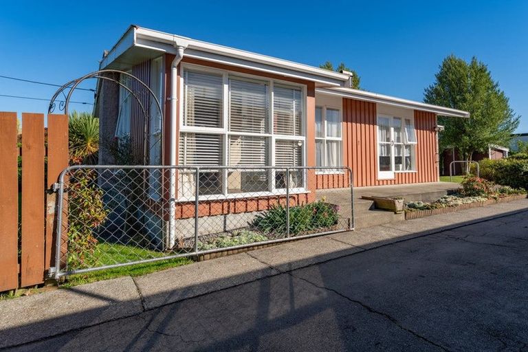 Photo of property in 13 Lancaster Street, Geraldine, 7930