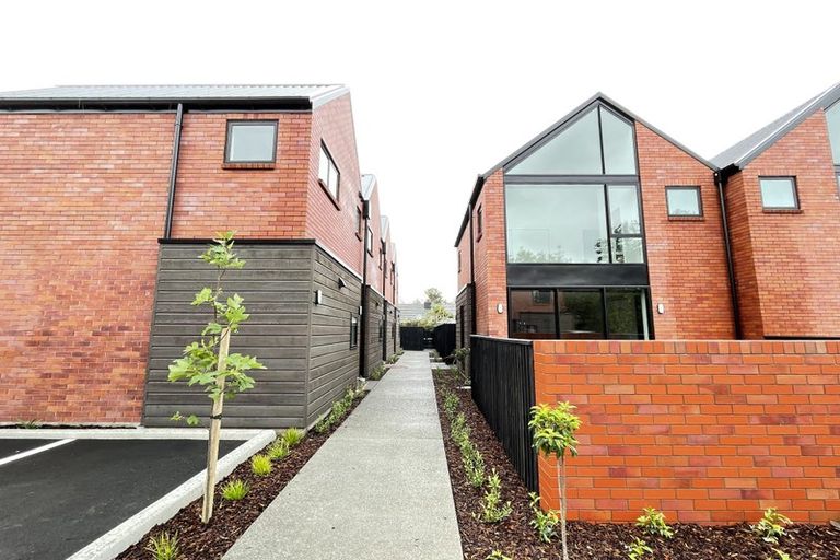 Photo of property in 9/66 Innes Road, St Albans, Christchurch, 8052