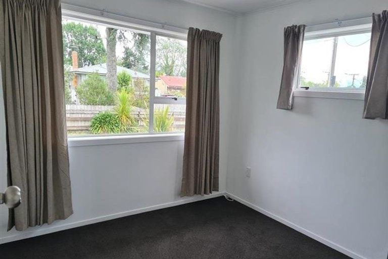 Photo of property in 5a Pollen Crescent, Melville, Hamilton, 3206