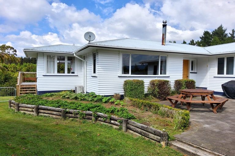Photo of property in 165 No 2 Road, Te Puke, 3182