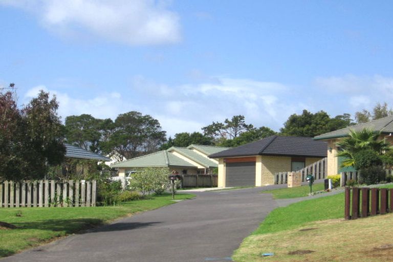 Photo of property in 29 Millstream Drive, Henderson, Auckland, 0610