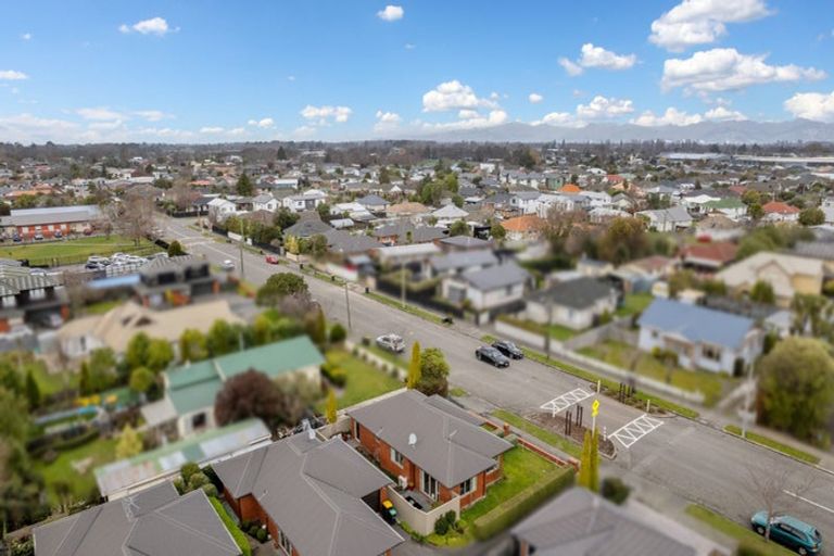 Photo of property in 1/36 Tuckers Road, Redwood, Christchurch, 8051