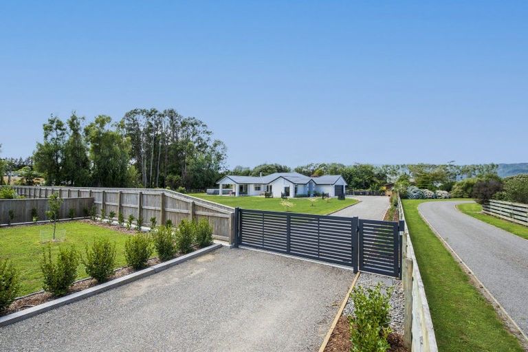 Photo of property in 7 Fairview Place, Levin, 5510