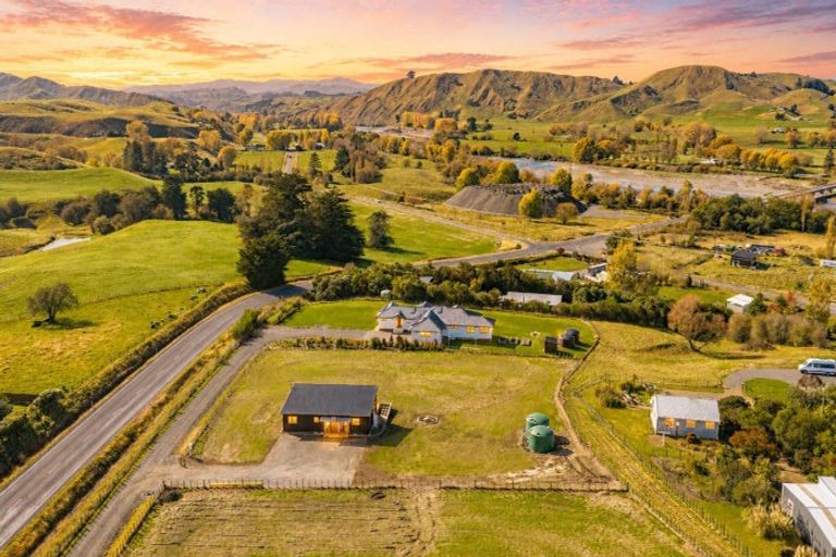 Photo of property in 710b Pourerere Road, Otane, 4271