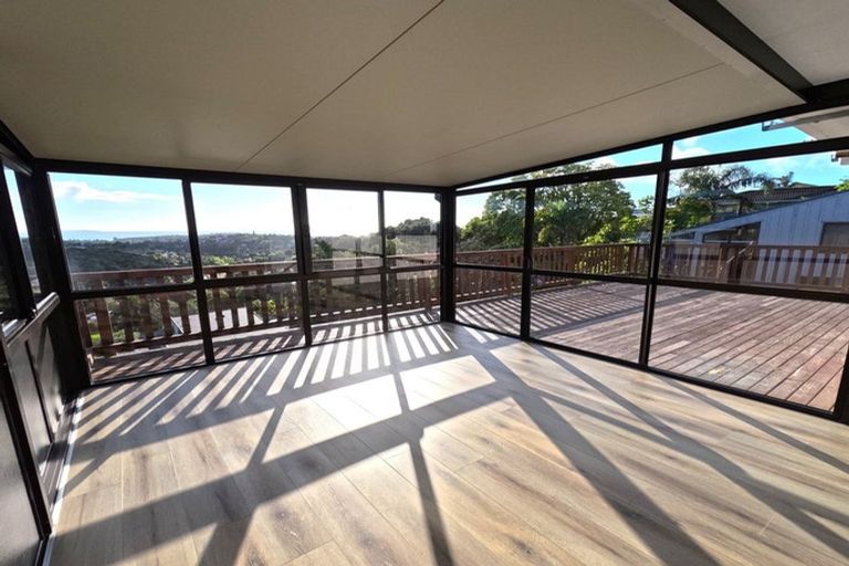 Photo of property in 951 East Coast Road, Torbay, Auckland, 0630