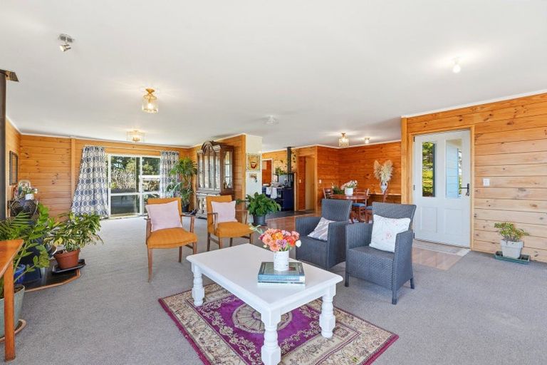 Photo of property in 41 Rangiotu Road, Himatangi, Palmerston North, 4477