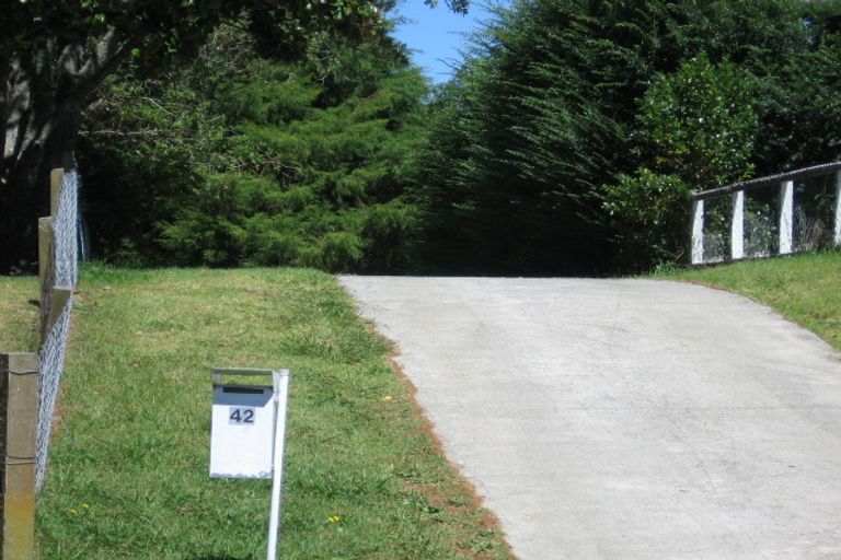 Photo of property in 42 Lysander Crescent, Beach Haven, Auckland, 0626