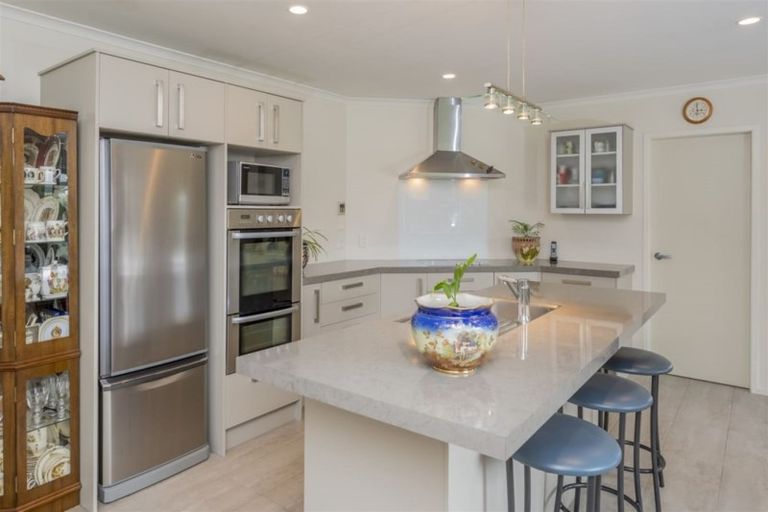 Photo of property in 38 Okarito Avenue, Levin, 5510