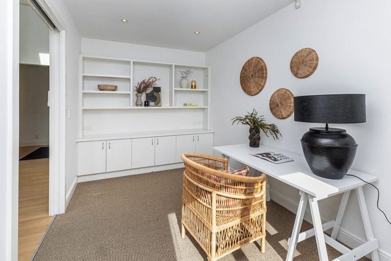 Photo of property in 3 Wherstead Road, Cashmere, Christchurch, 8022