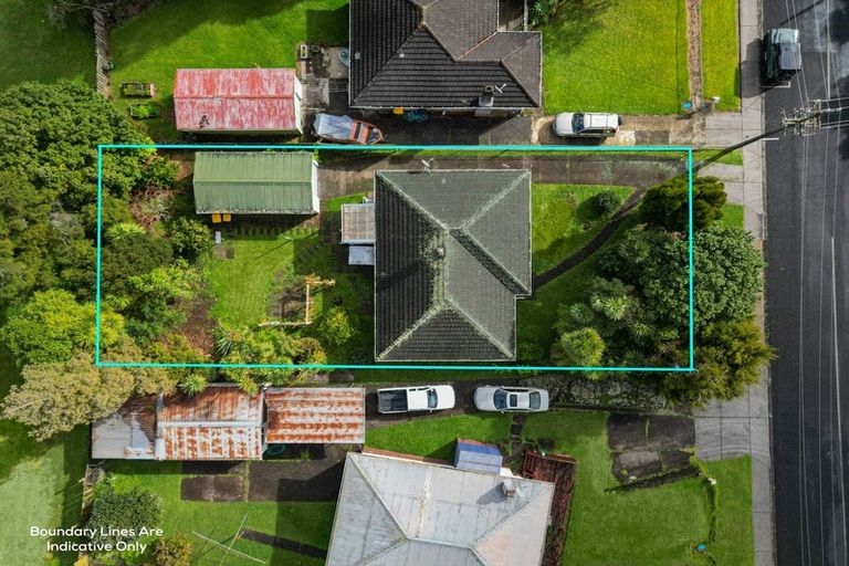 Photo of property in 48 Smythe Road, Henderson, Auckland, 0612