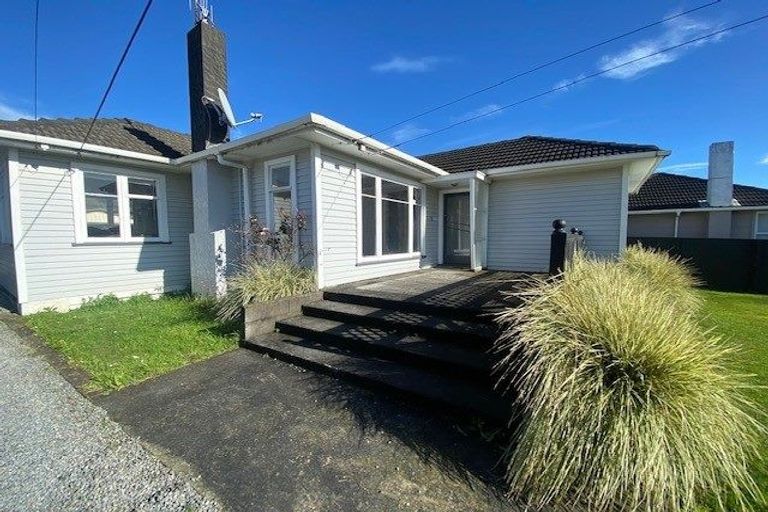 Photo of property in 36 Hinau Grove, Wainuiomata, Lower Hutt, 5014