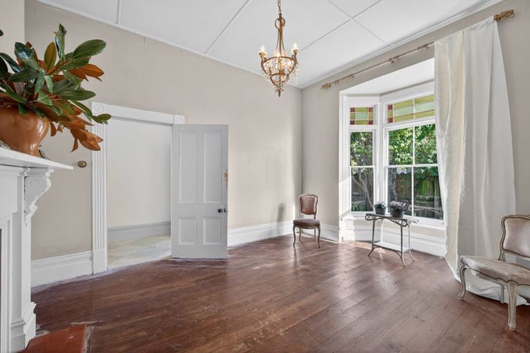 Photo of property in 163 Collingwood Street, Nelson, 7010