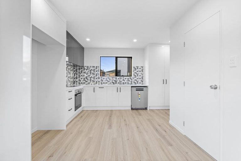 Photo of property in 15 Dreadon Road, Manurewa, Auckland, 2102