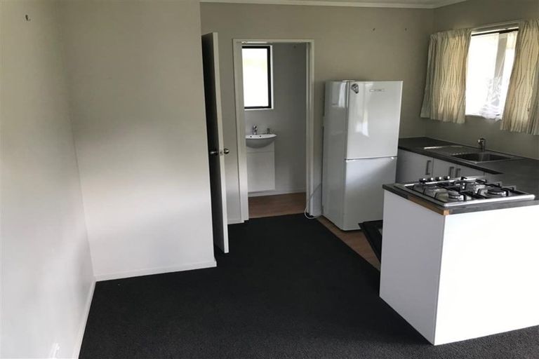 Photo of property in 23 Kereru Street, Henderson, Auckland, 0612