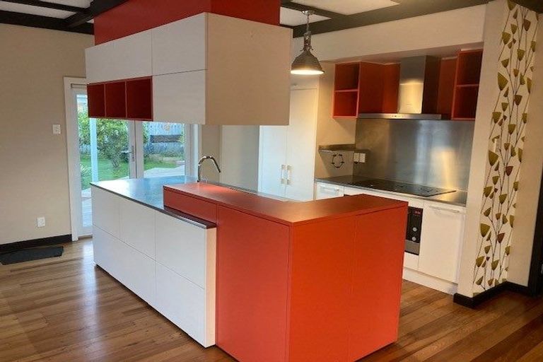 Photo of property in 90 Naylor Street, Hamilton East, Hamilton, 3216