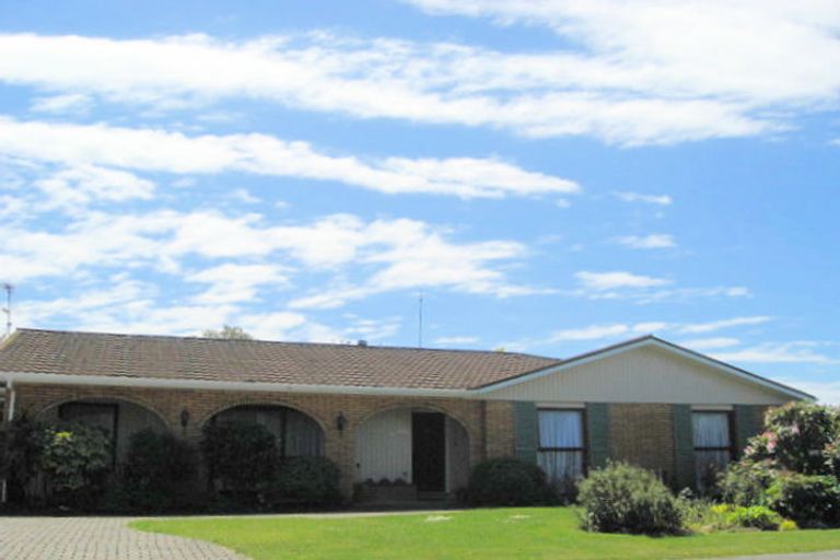 Photo of property in 47 Gibbs Drive, Woodend, 7610