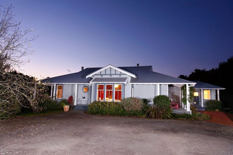 Photo of property in 126 Awai Road, Tarurutangi, New Plymouth, 4372