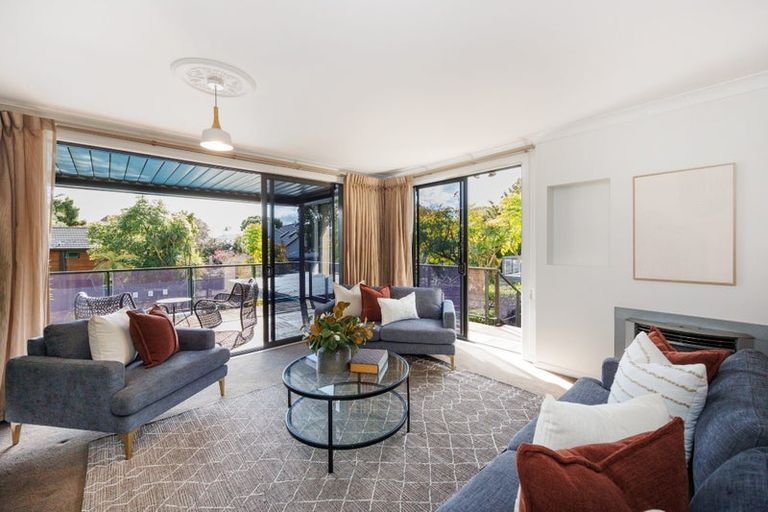 Photo of property in 23 Trent Avenue, Hokowhitu, Palmerston North, 4410