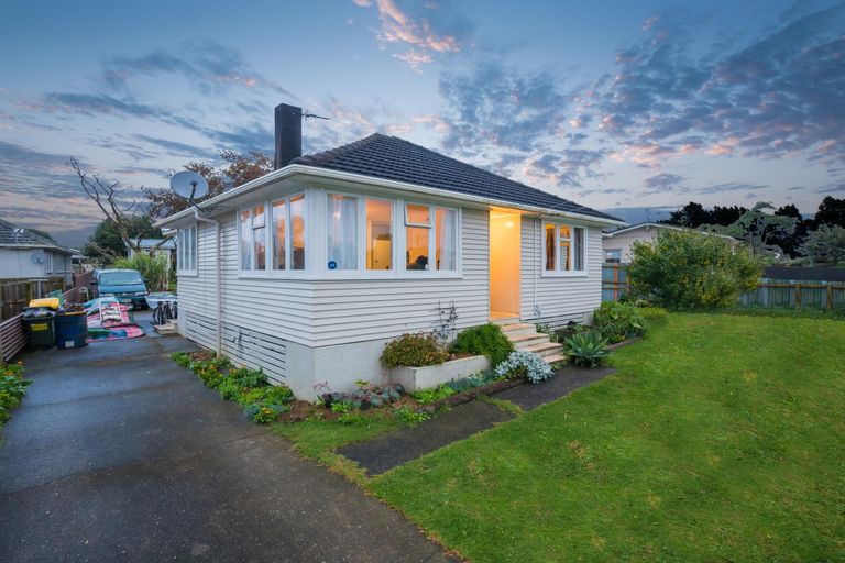 Photo of property in 14 Kennelly Crescent, Pukekohe, 2120
