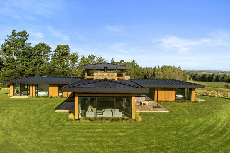 Photo of property in 140 Mill Road, Oxford, 7430