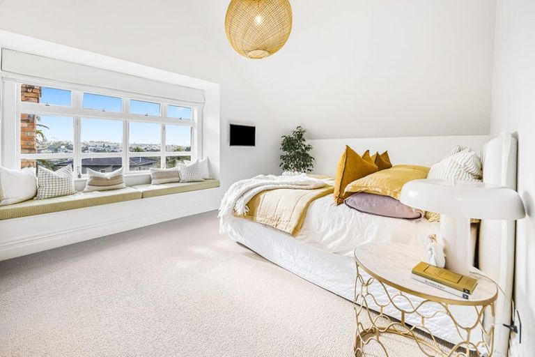 Photo of property in 65a Kowhai Road, Mairangi Bay, Auckland, 0630