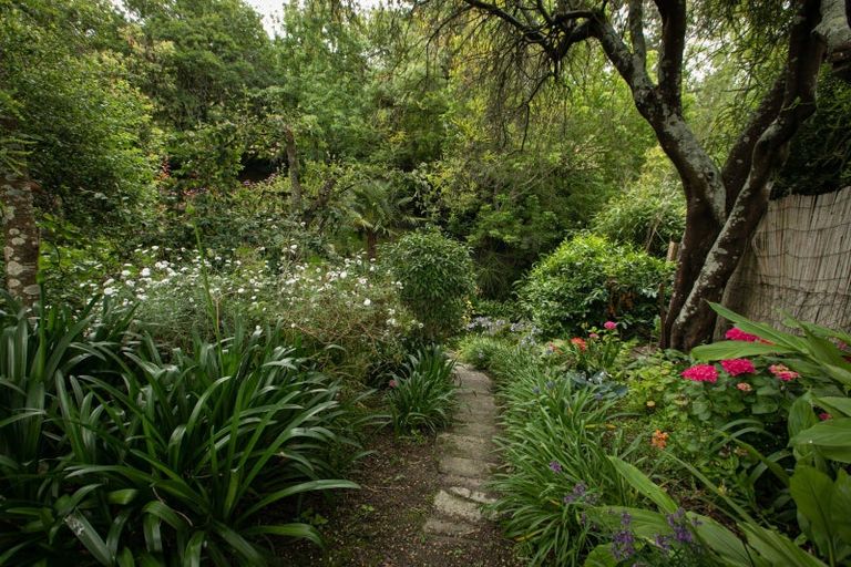 Photo of property in 3 Matthew Street, Waipawa, 4210