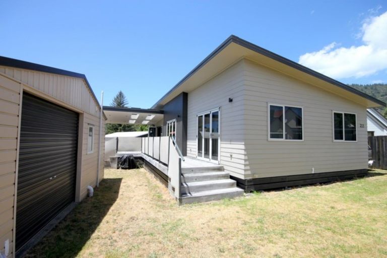 Photo of property in 211 Vista Paku, Pauanui, Hikuai, 3579