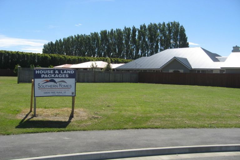 Photo of property in 2 Royal Court, Northwood, Christchurch, 8051