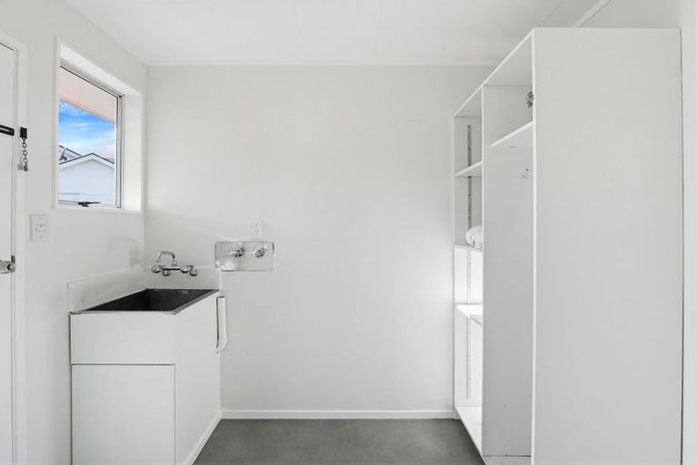 Photo of property in 9 Akepiro Place, Tawhero, Whanganui, 4501