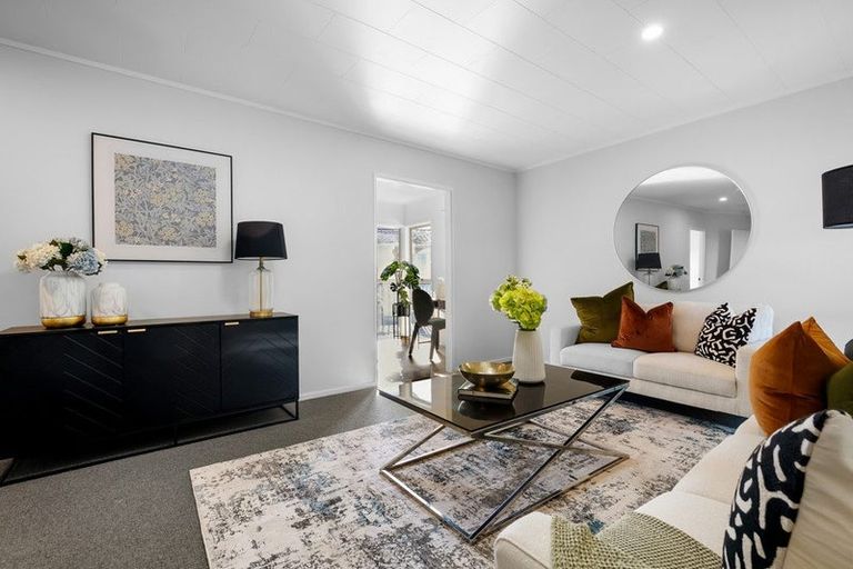 Photo of property in 63 Awaruku Road, Torbay, Auckland, 0630