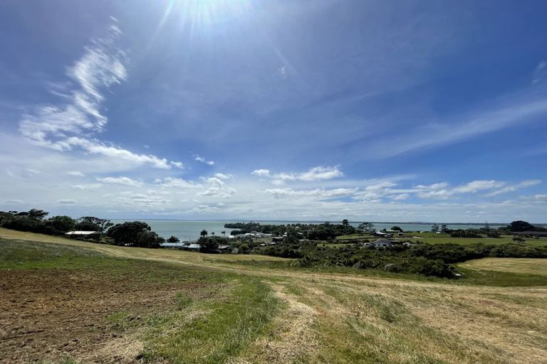 Photo of property in 28 Opoia Drive, Awhitu, 2684