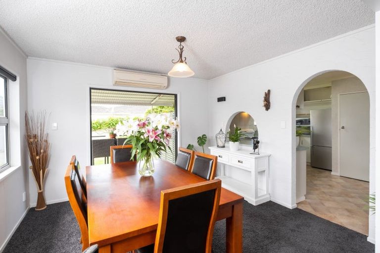 Photo of property in 30 Durham Avenue, Tamatea, Napier, 4112