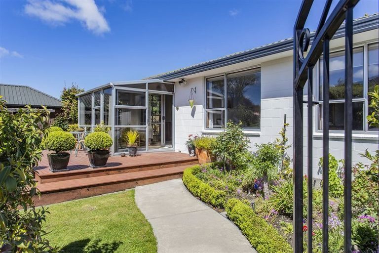 Photo of property in 2/54 Sapphire Street, Casebrook, Christchurch, 8051