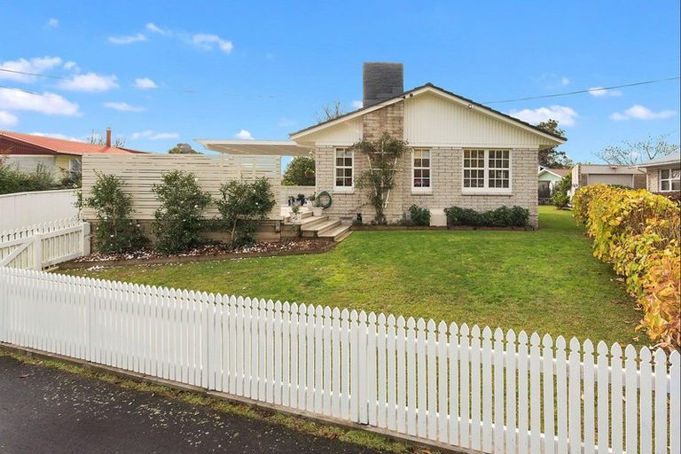 Photo of property in 29 Te Anau Place, Glenview, Hamilton, 3206