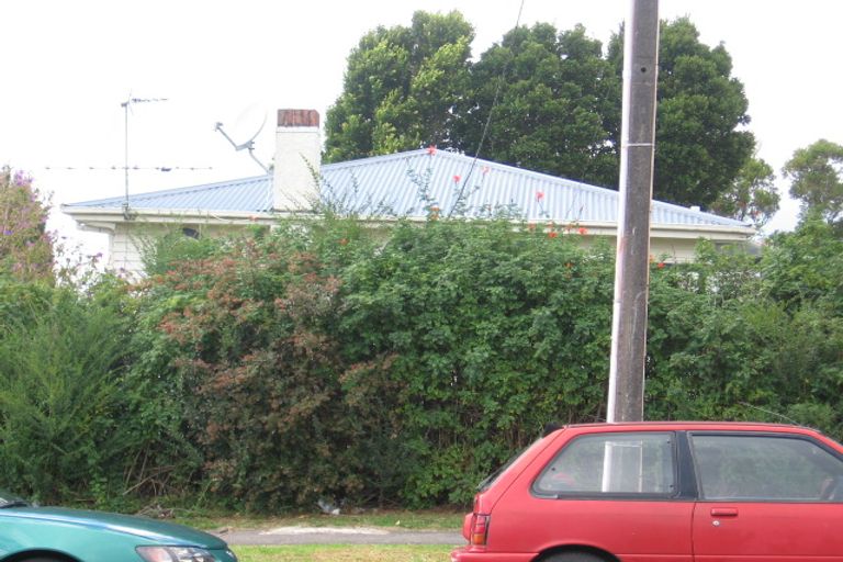 Photo of property in 47 Archibald Road, Kelston, Auckland, 0602