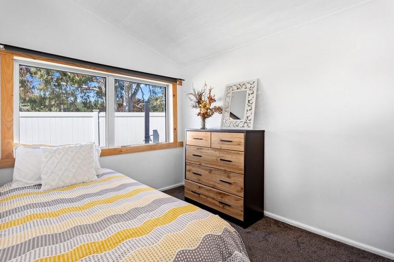 Photo of property in 16 Penfold Square, Leithfield, 7481