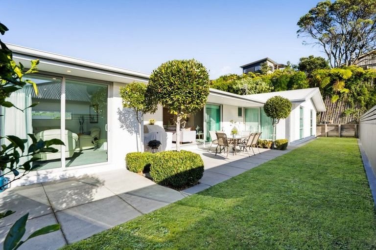Photo of property in 44 Fernbrook Drive, Hurworth, New Plymouth, 4310