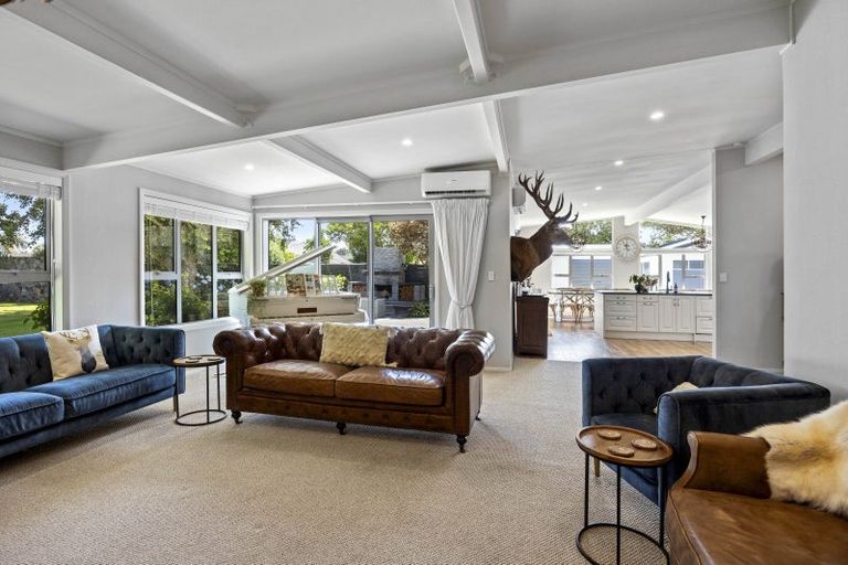 Photo of property in 326 South Road, Hawera, 4610