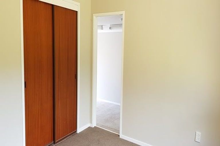 Photo of property in 4202a/2 Great North Road, Glendene, Auckland, 0602