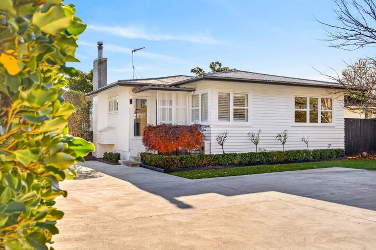 Photo of property in 109 Te Mata Road, Havelock North, 4130