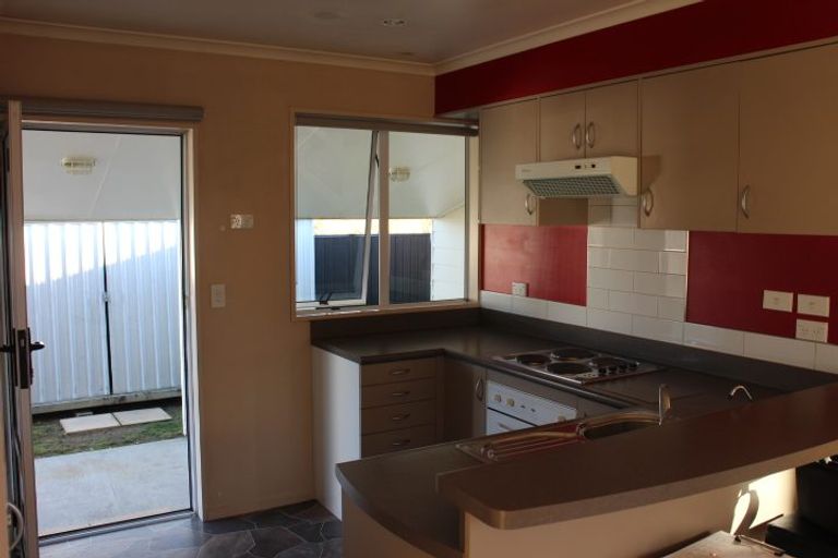 Photo of property in 12 Derry Street, Cromwell, 9310